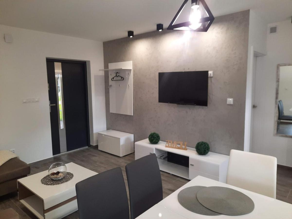 APARTAMENTY LAS Zator Esterno foto